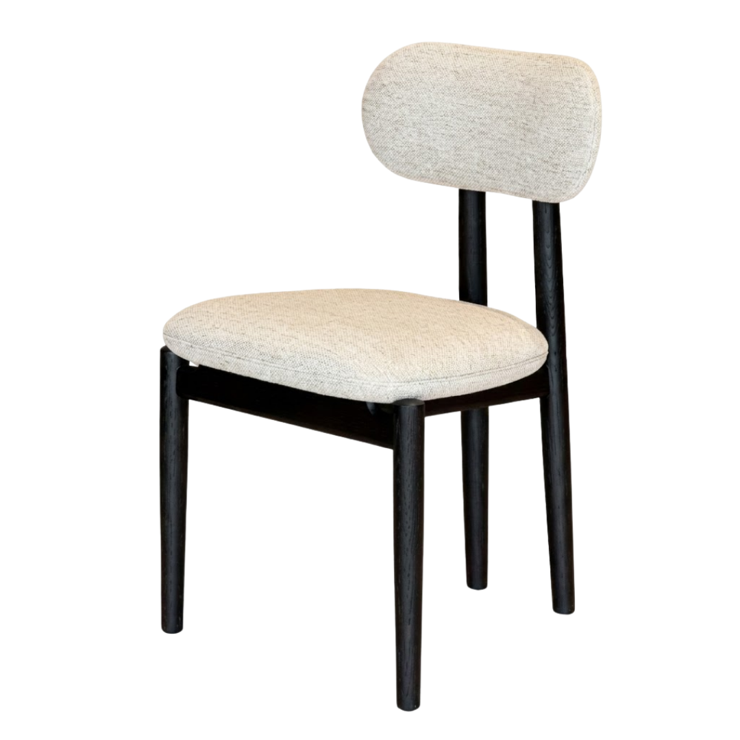 Gavi A Chair